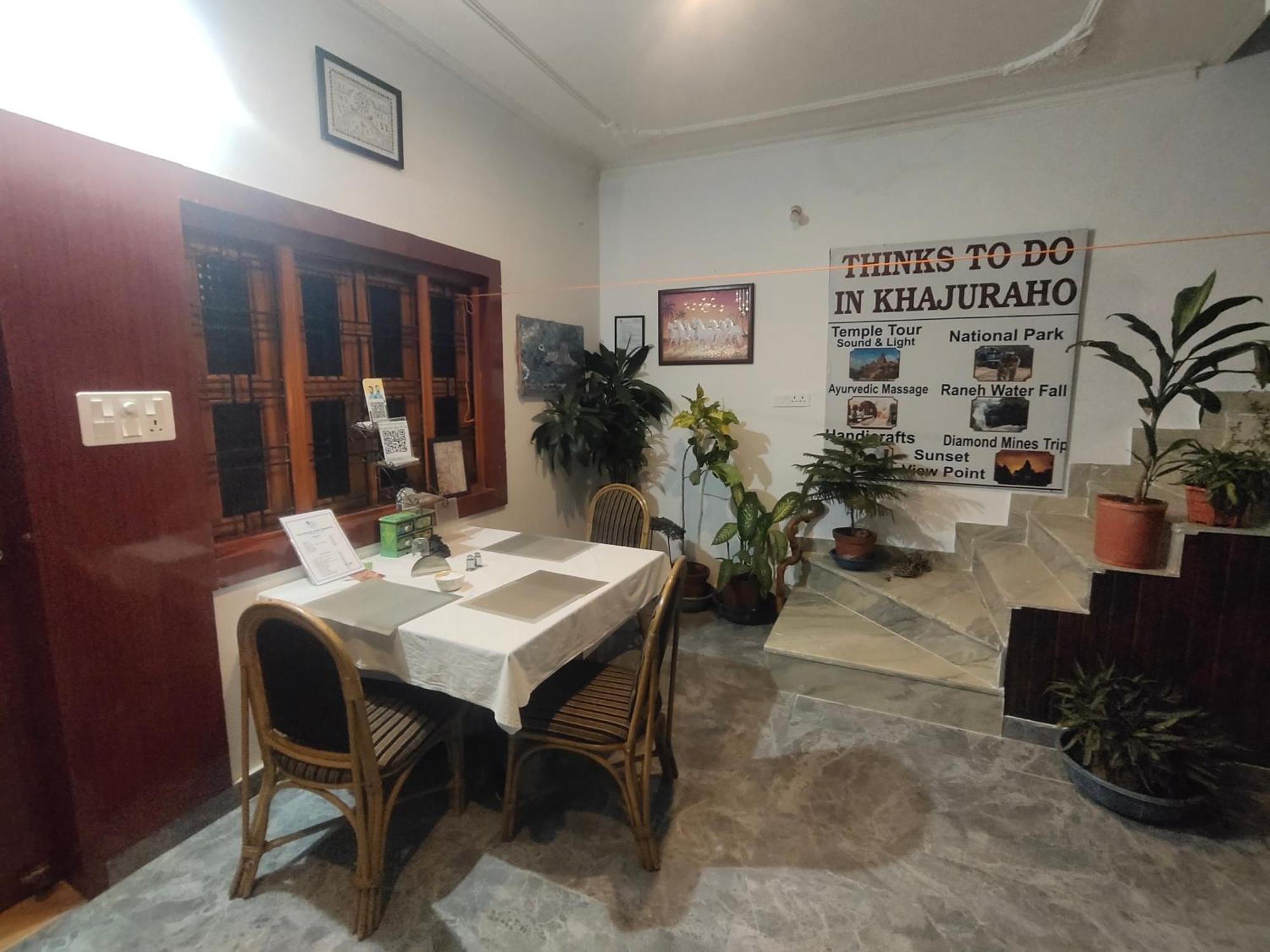 Khajuraho Glory Homestay Ngoại thất bức ảnh